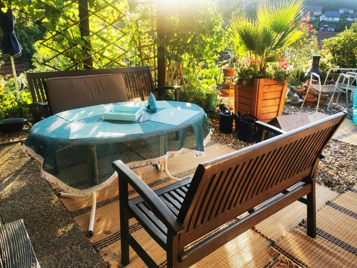 Ferienhaus Mit Riesen Garten, Drei Terrassen, Toller Aussicht Am Waldrand, Auch Als Monteur-Wohnung Hemer Zewnętrze zdjęcie